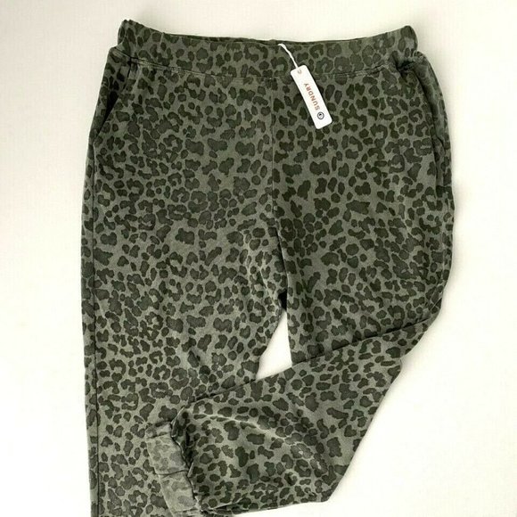 Sundry Ruched Cuff Leopard Sweatpants - Picture 4 of 4
